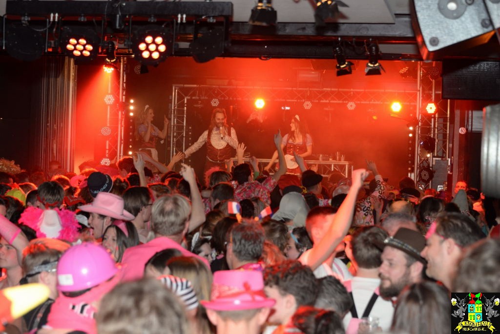 ../Images/Carnavals maandagavond in VdG 137.jpg